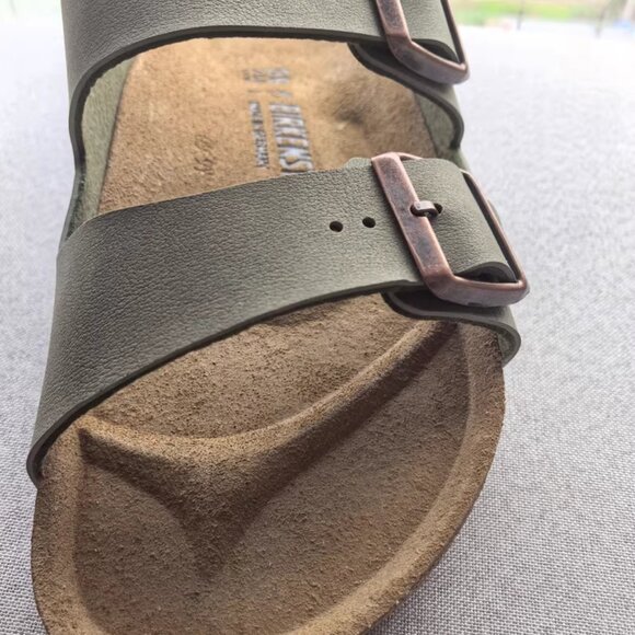 Birkenstock Arizona Sandals – Olive Green - Picture 3 of 6